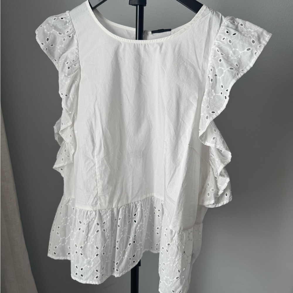 Who What Wear White Eyelet Ruffle Blouse